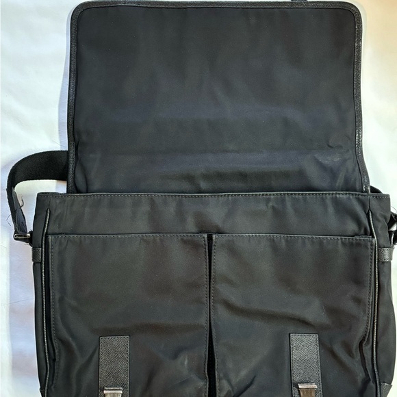 Burberry Black Nylon Messenger Laptop Bag - Picture 4 of 9